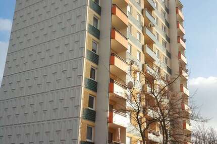 Wohnung Halle Halle-Neustadt - 4 Zimmer, 68 m&sup2;, 460&euro; | Angebot:26846511