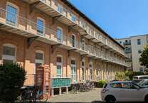 Wohnung zum Mieten in HalleS. 280 € 25 m²