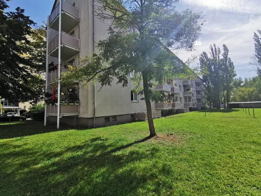 Erdgeschoßwohnung in ruhiger Lage und mit guter Anbindung!