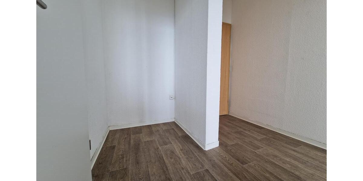 Etagenwohnung Halle (Saale) Halle-Neustadt - 2 Zimmer, 45 m&sup2;, 405&euro; | Angebot:25378243