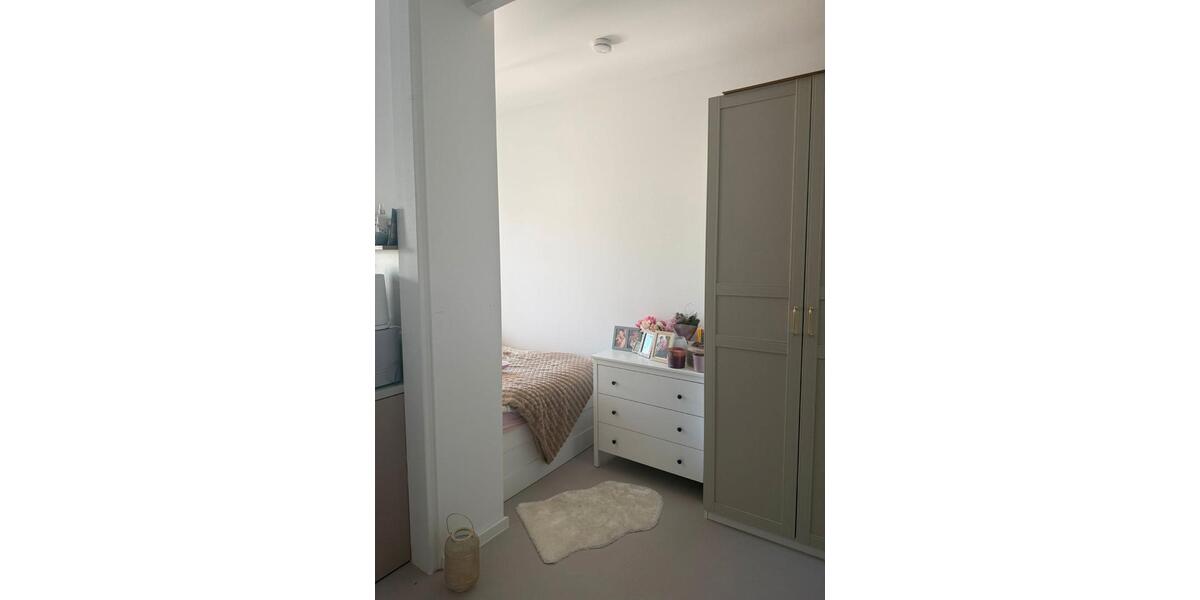 Dachgeschoßwohnung Halle (Saale) Am Wasserturm/Thaerviertel - 1 Zimmer, 36 m&sup2;, 440&euro; | Angebot:25988882