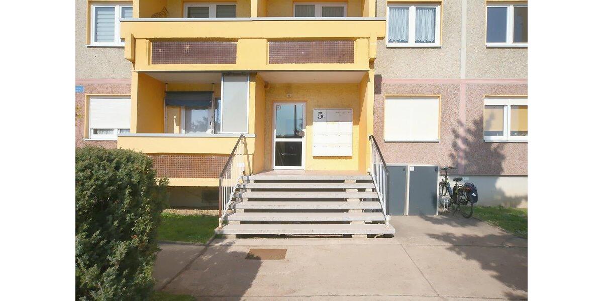 Etagenwohnung Eisleben (Lutherstadt) - 4 Zimmer, 66 m&sup2;, 334&euro; | Angebot:26262189