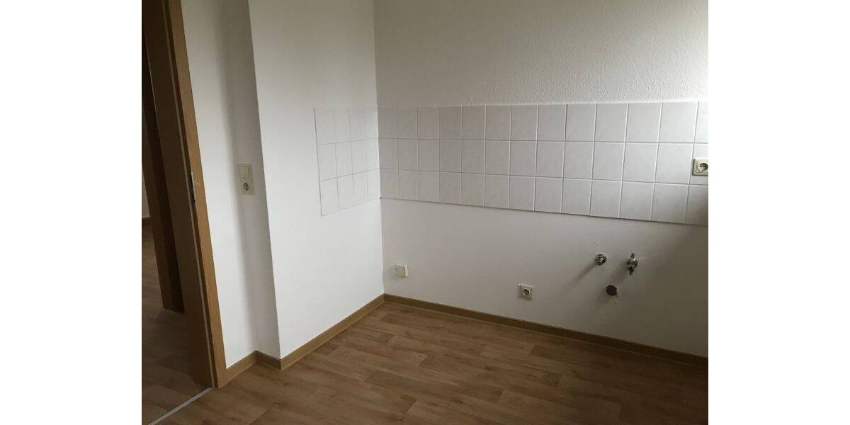 Etagenwohnung Bad Dürrenberg - 3 Zimmer, 58 m&sup2;, 368&euro; | Angebot:26879008