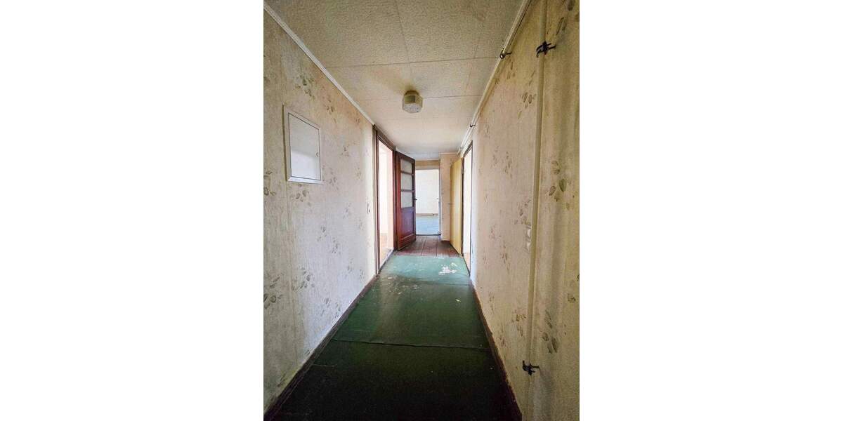 Reihenmittelhaus Köthen (Anhalt) Köthen - 7 Zimmer, 180 m&sup2;, 25.000&euro; | Angebot:25209942