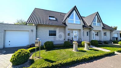 FAMILIENJUWEL IN RUHIGER LAGE