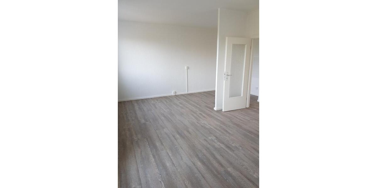 Etagenwohnung Halle (Saale) Halle-Neustadt - 4 Zimmer, 65 m&sup2;, 345&euro; | Angebot:24810975