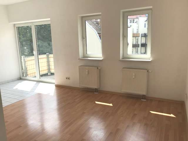 Etagenwohnung Halle Nördliche Innenstadt - 1 Zimmer, 33 m&sup2;, 320&euro; | Angebot:25314294