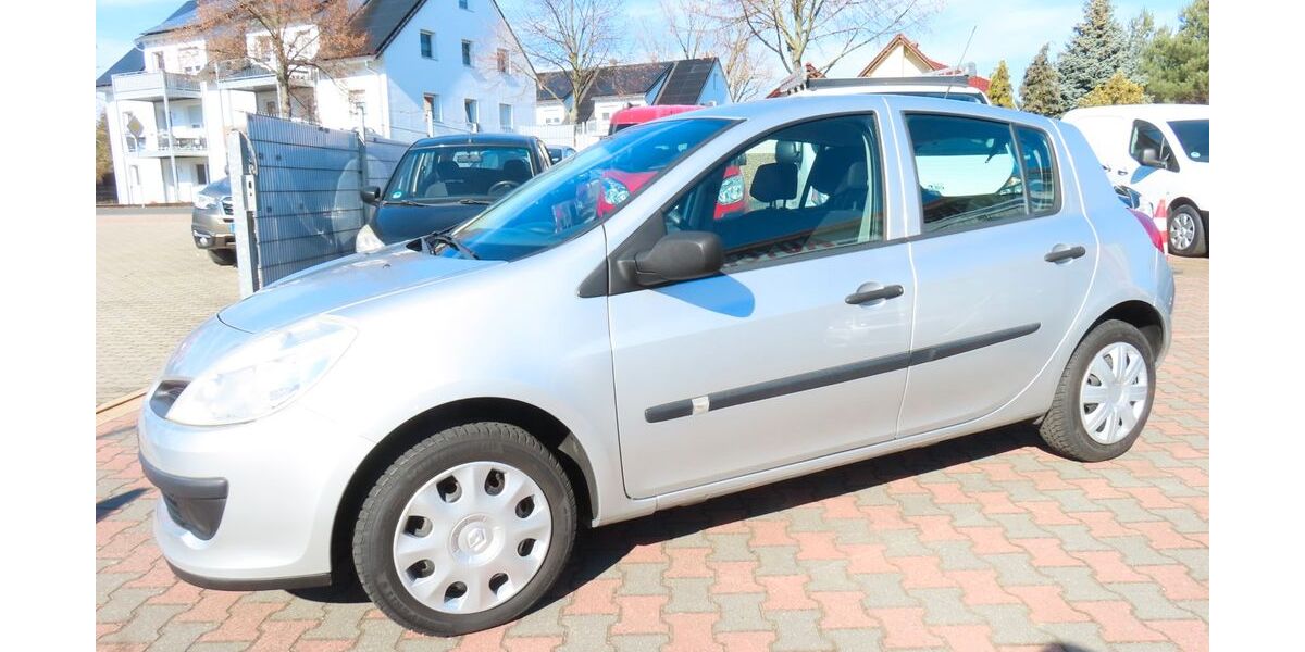 Renault Clio 41.646 km 2.950 &euro; Sandersdorf-Brehna 06796