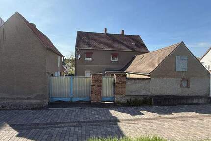 +++ Renovierungsbedürftiges Einfamilienhaus in Kleinkorbetha +++