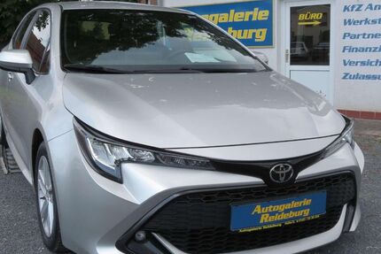 Toyota Corolla 71.000 km 14.940 &euro; Halle/ Saale 06116