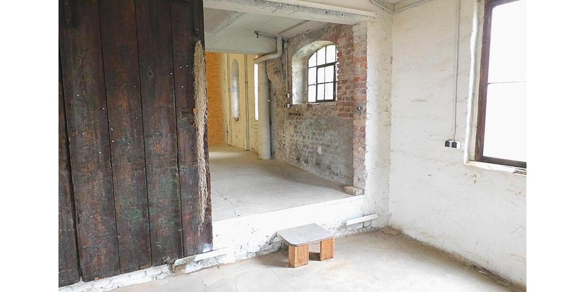 Gewerbeobjekt Halle (Saale) Dölau - 5&euro; | Angebot:22867478