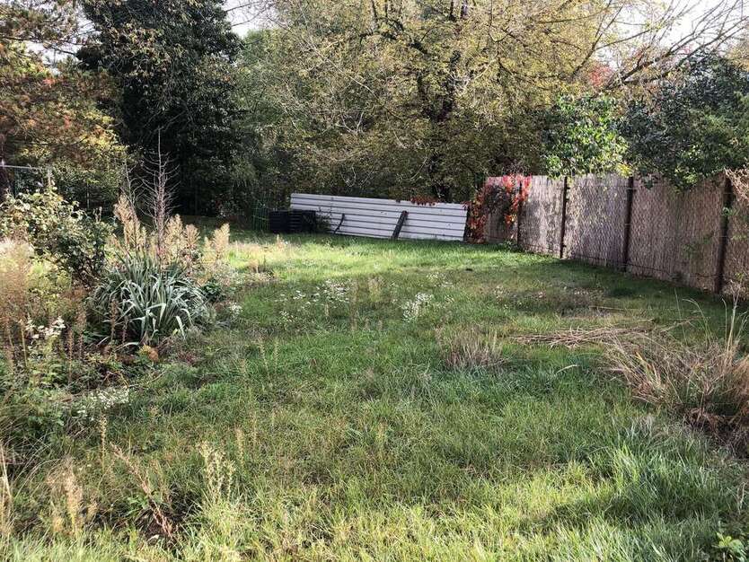 ++Doppelhaushälfte mit Entwicklungspotential in Döllnitz++ 7 zimmer