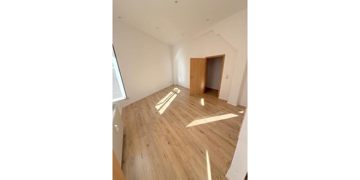 Etagenwohnung Halle (Saale) - 1 Zimmer, 52 m&sup2;, 480&euro; | Angebot:27628171