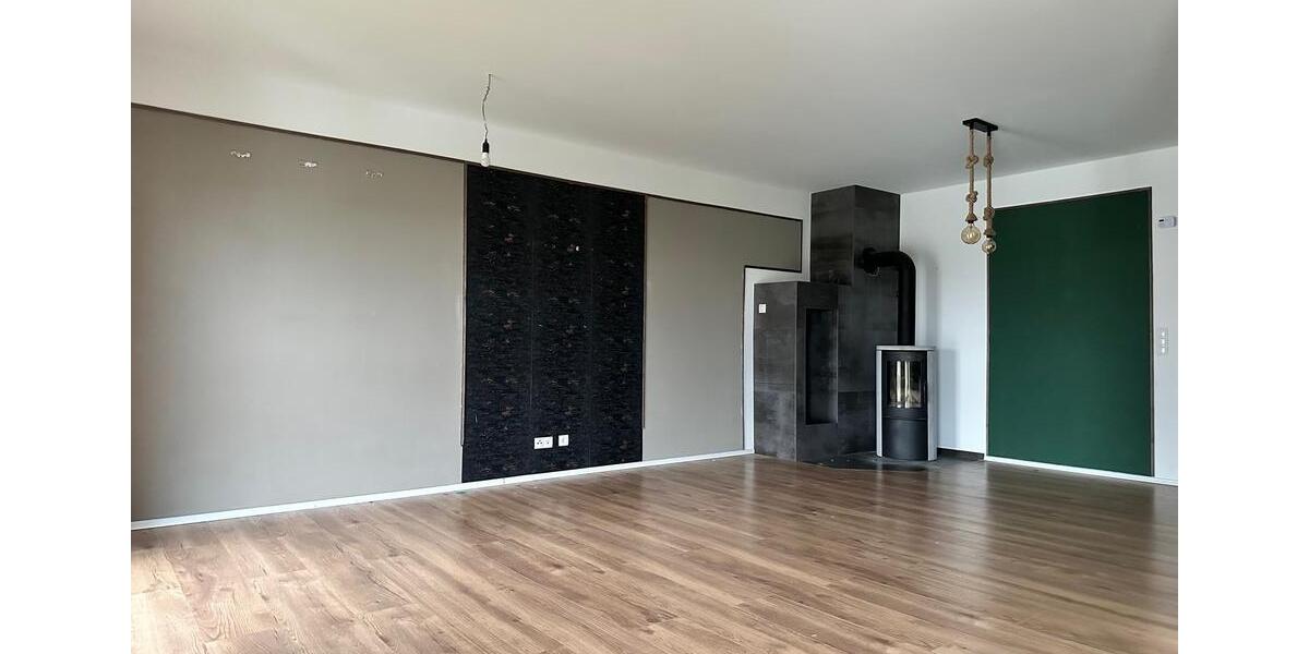 Maisonettenwohnung Querfurt - 6 Zimmer, 211 m&sup2;, 1.200&euro; | Angebot:23794281