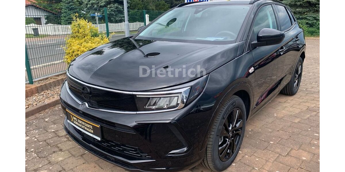 Opel Grandland (X) 15.800 km 22.990 &euro; Salzatal OT Schwittersdorf 06198