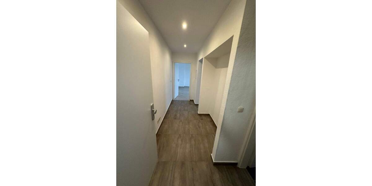 Etagenwohnung Bitterfeld-Wolfen Wolfen - 1 Zimmer, 50 m&sup2;, 325&euro; | Angebot:25107599