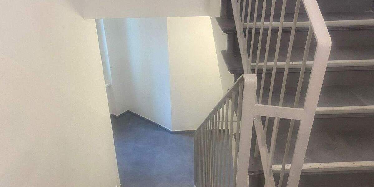 Etagenwohnung Halle (Saale) Innenstadt - 4 Zimmer, 101 m&sup2;, 1.300&euro; | Angebot:26274022