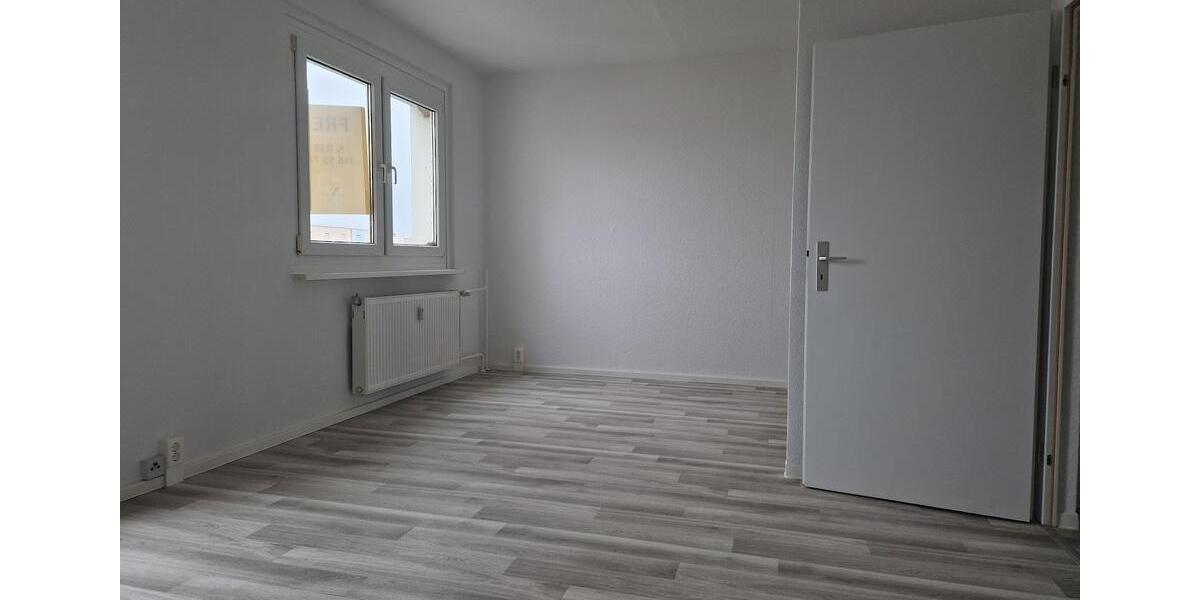 Etagenwohnung Eisleben (Lutherstadt) - 3 Zimmer, 57 m&sup2;, 300&euro; | Angebot:26235245