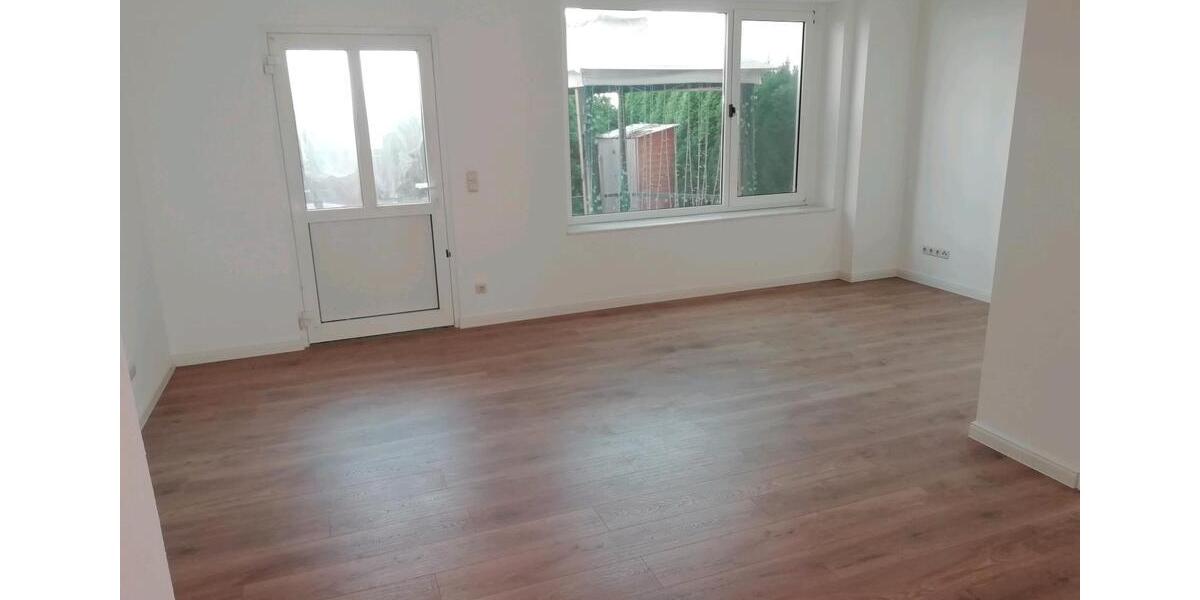 Erdgeschoßwohnung Halle (Saale) Damaschkestraße - 2 Zimmer, 68 m&sup2;, 600&euro; | Angebot:26591335