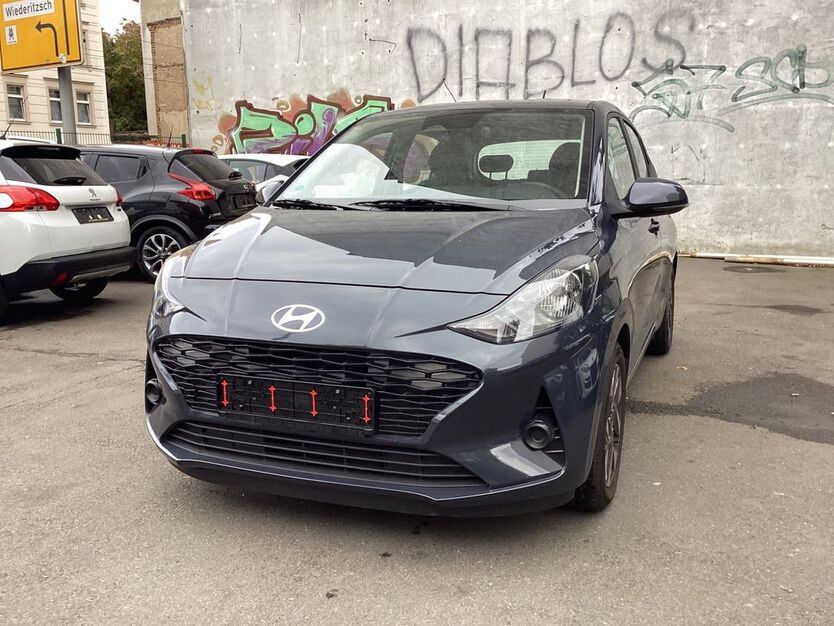 Hyundai i10 2.738 km 11.999 € Leipzig 04155