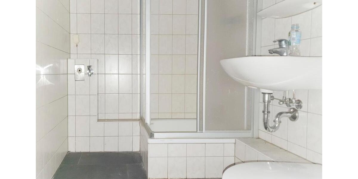 Etagenwohnung Halle (Saale) Halle-Neustadt - 1 Zimmer, 35 m&sup2;, 300&euro; | Angebot:26368418