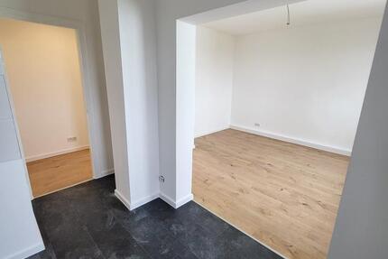 Wohnung Bitterfeld-Wolfen Bitterfeld - 5 Zimmer, 117 m&sup2;, 819&euro; | Angebot:26445689
