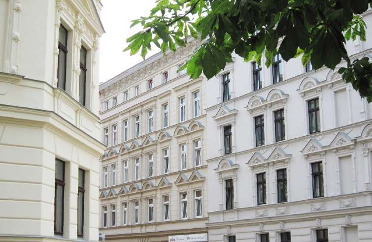 Wohnung zum Mieten in Halle 396 € 44 m²