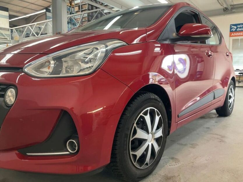 i10