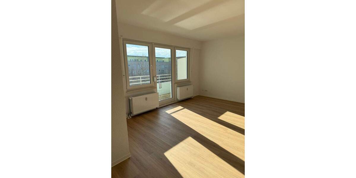 Etagenwohnung Kabelsketal Großkugel - 4 Zimmer, 114 m&sup2;, 825&euro; | Angebot:25998345