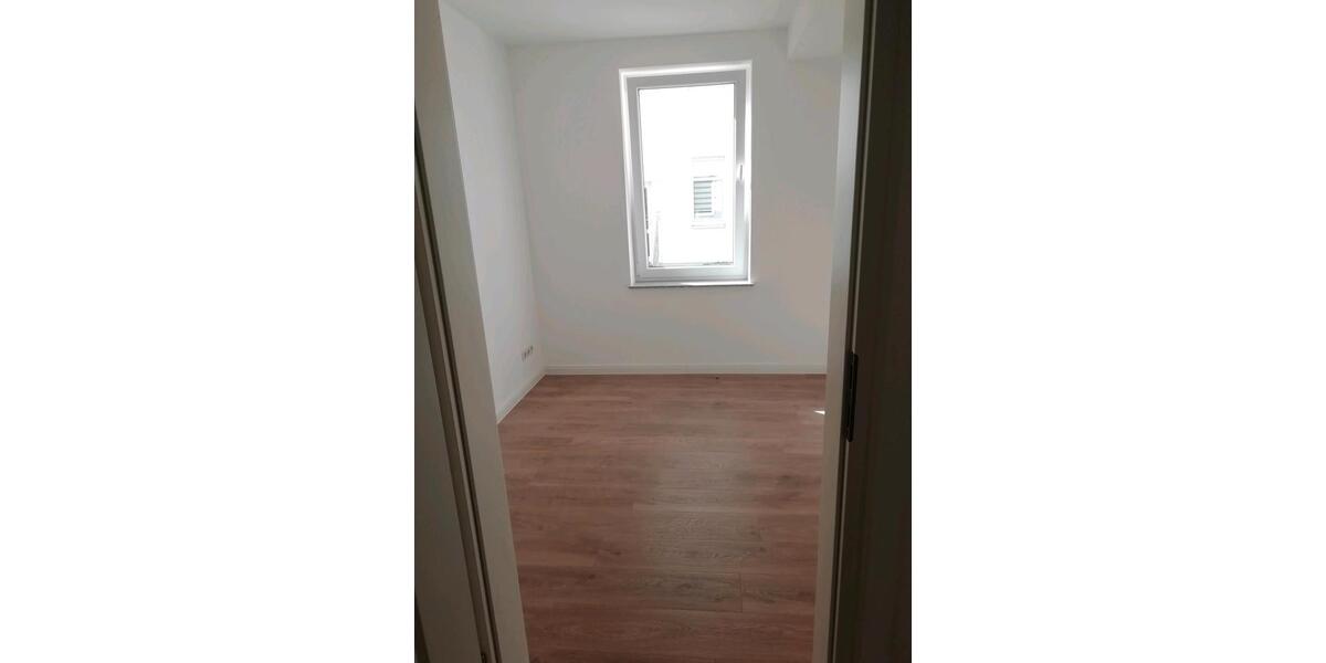 Erdgeschoßwohnung Halle (Saale) Damaschkestraße - 2 Zimmer, 68 m&sup2;, 600&euro; | Angebot:26591335