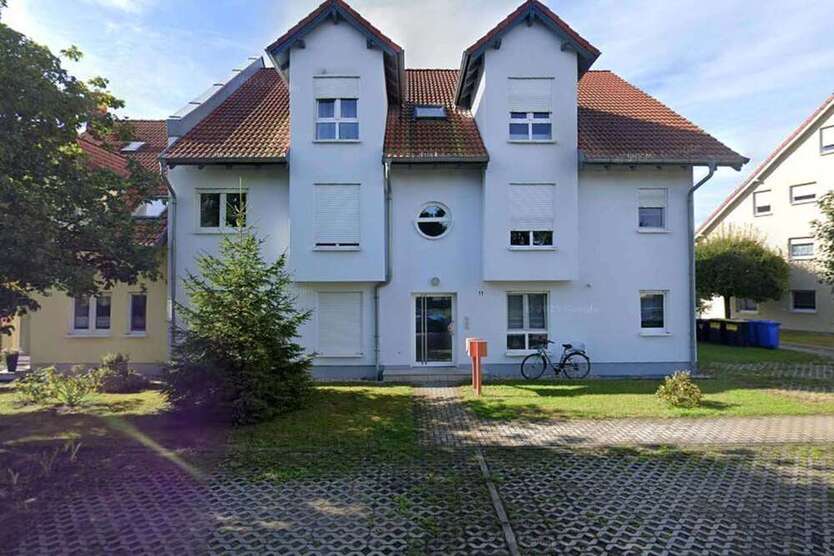 Wohnung zum Mieten in Wiedemar 550 € 63.11 m²
