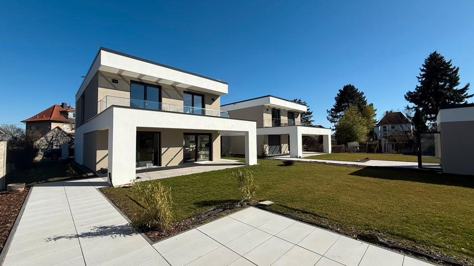 Großzügiges Wohnen im Architektenhaus Monarchenhügel