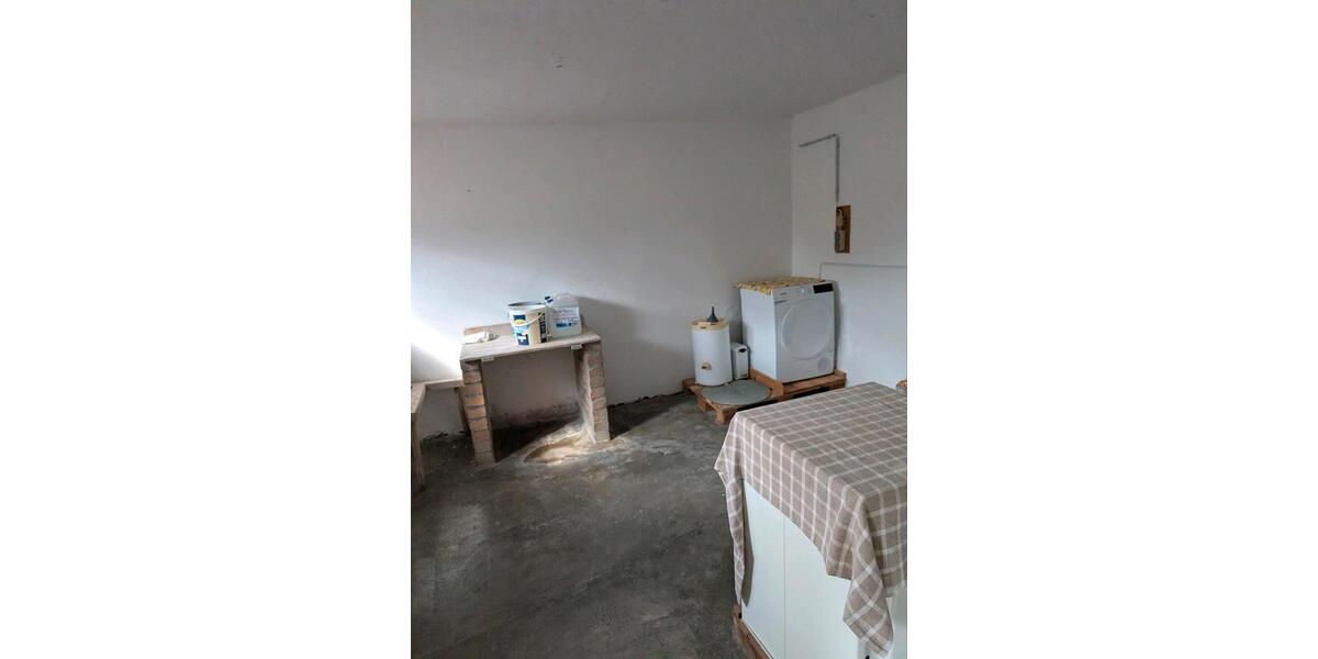 Mehrfamilienhaus, Wohnhaus Querfurt - 2 Zimmer, 48 m&sup2;, 16.000&euro; | Angebot:25941082