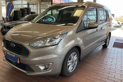 Ford Grand Tourneo