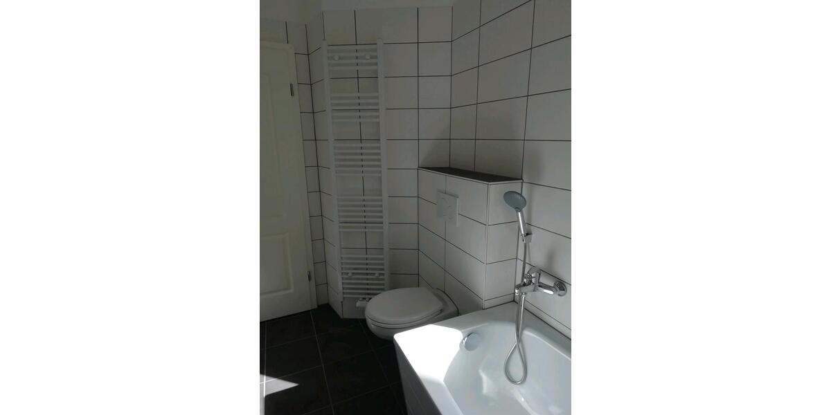 Erdgeschoßwohnung Halle (Saale) Damaschkestraße - 2 Zimmer, 68 m&sup2;, 600&euro; | Angebot:26591335