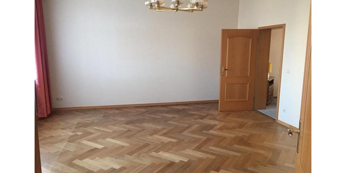 Etagenwohnung Bitterfeld-Wolfen Bitterfeld - 5 Zimmer, 125 m&sup2;, 937&euro; | Angebot:24363184