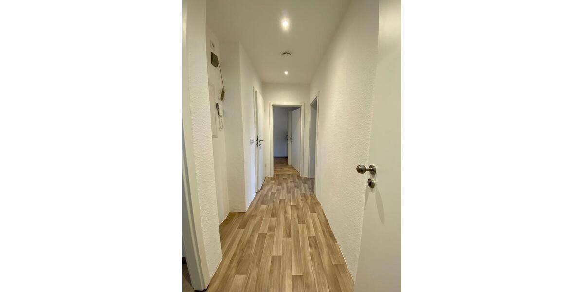 Etagenwohnung Zörbig - 3 Zimmer, 60 m&sup2;, 380&euro; | Angebot:24933908