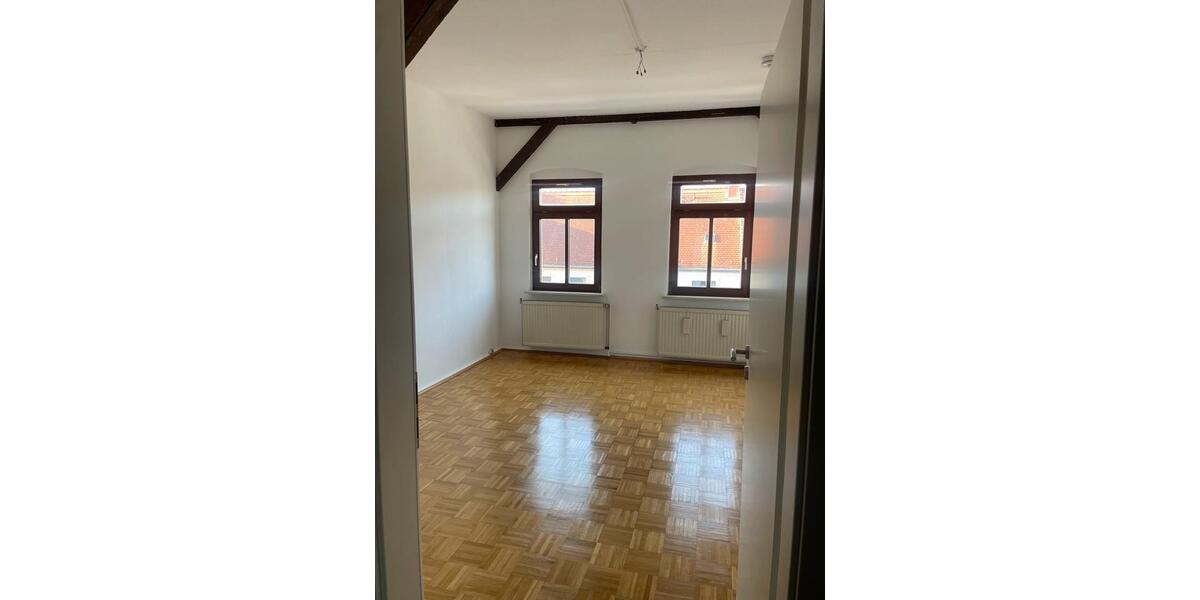 Dachgeschoßwohnung Halle (Saale) Frohe Zukunft - 2 Zimmer, 60 m&sup2;, 648&euro; | Angebot:26698376