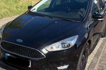 Ford Focus 111.500 km 10.490 &euro; Halle (Saale), Stadt 06120