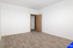 Komplett renovierte 3-Raum-Wohnung mit Balkon – Bezugsfertig in ruhiger Lage mit Blick ins Grüne VO 6697