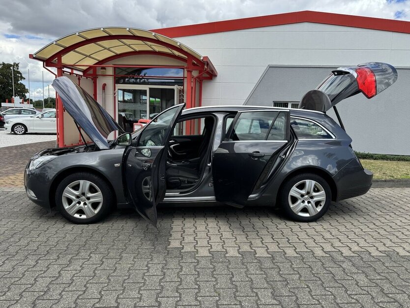 Opel Insignia 1.8 Sportstourer/AHK/NAVI/SHZ/TEMPO/ 267.726 km 2.990 € Leipzig 04347