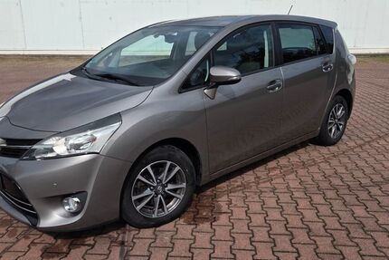 Toyota Verso 158.000 km 8.000 € Halle/S. 06132