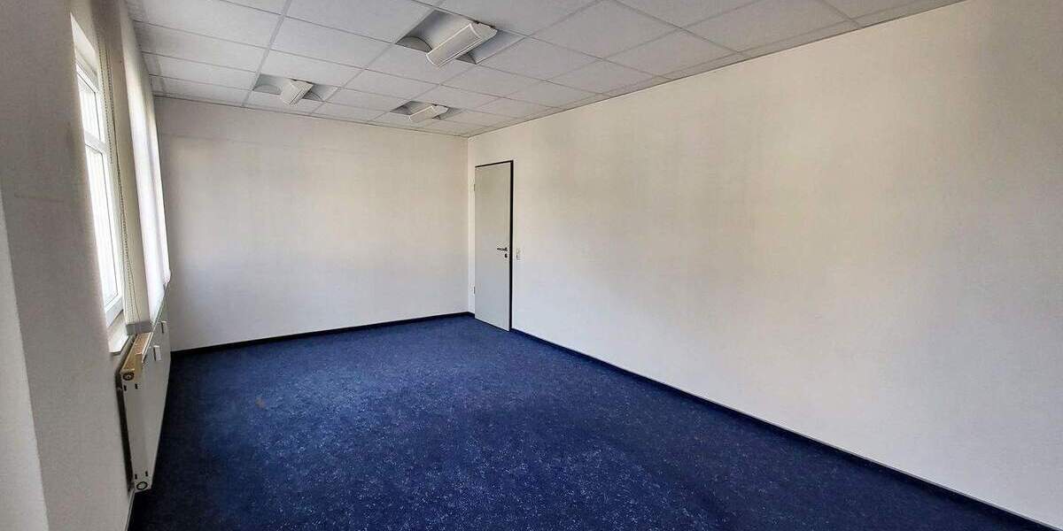 Gewerbeobjekt Schkeuditz - 2 Zimmer, 65 m&sup2;, 650&euro; | Angebot:25774682