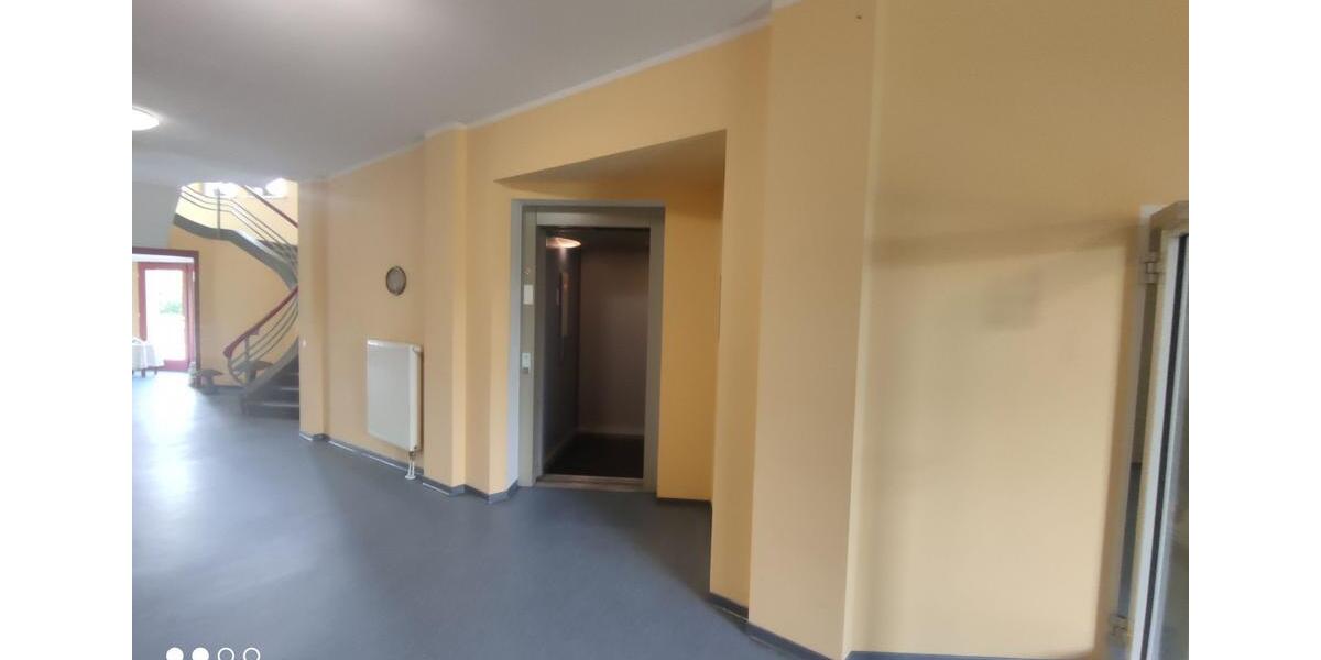 Erdgeschoßwohnung Bitterfeld-Wolfen Bitterfeld - 1 Zimmer, 30 m&sup2;, 240&euro; | Angebot:26564403