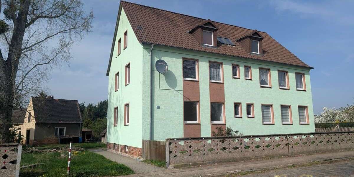 Einfamilienhaus Greppin Greppin - 10 Zimmer, 203 m&sup2;, 110.000&euro; | Angebot:26165100