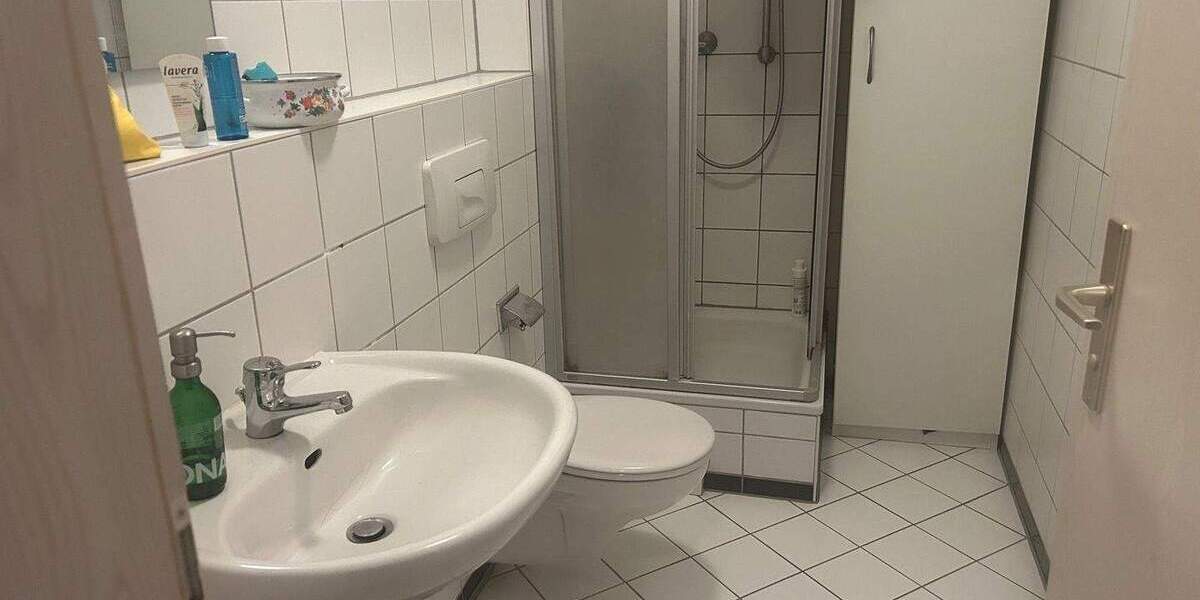 Etagenwohnung Halle (Saale) Altstadt - 3 Zimmer, 75 m&sup2;, 600&euro; | Angebot:25262286