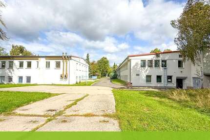 Halle in Halle (Saale) 695.000 € 2700 m² zimmer