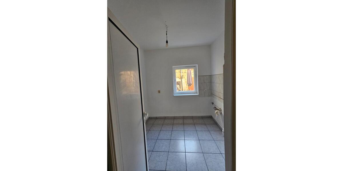 Reihenhaus Eisleben (Lutherstadt) - 6 Zimmer, 165 m&sup2;, 111.000&euro; | Angebot:24896064