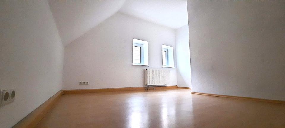 Einfamilienhaus Bad Lauchstädt - 3.5 Zimmer, 100 m&sup2;, 990&euro; | Angebot:25568495