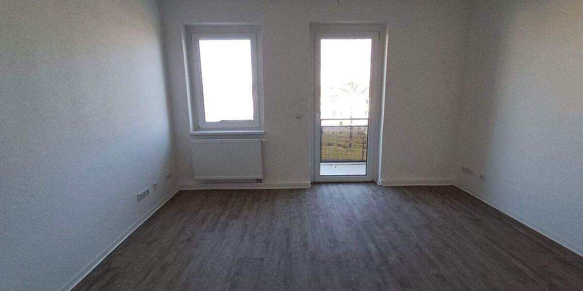 Etagenwohnung Merseburg - 4 Zimmer, 84 m&sup2;, 547&euro; | Angebot:25533144